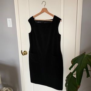 Jones New York Shift Dress WITH POCKETS